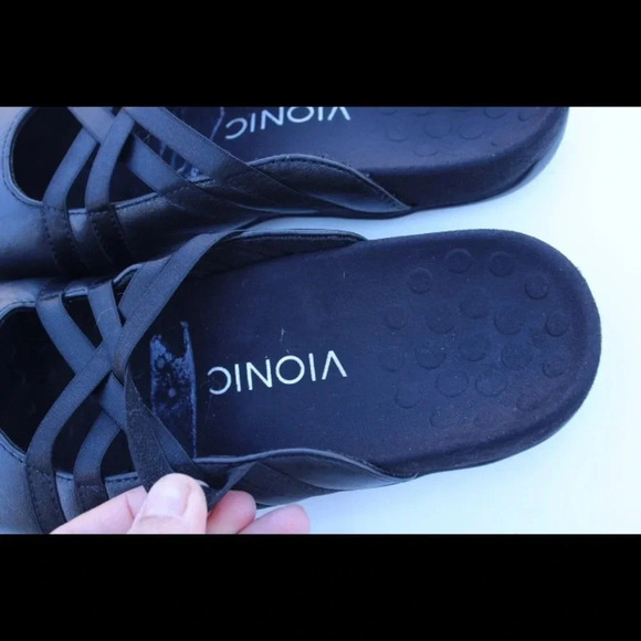 Vionic Claire slip ons - Picture 4 of 8